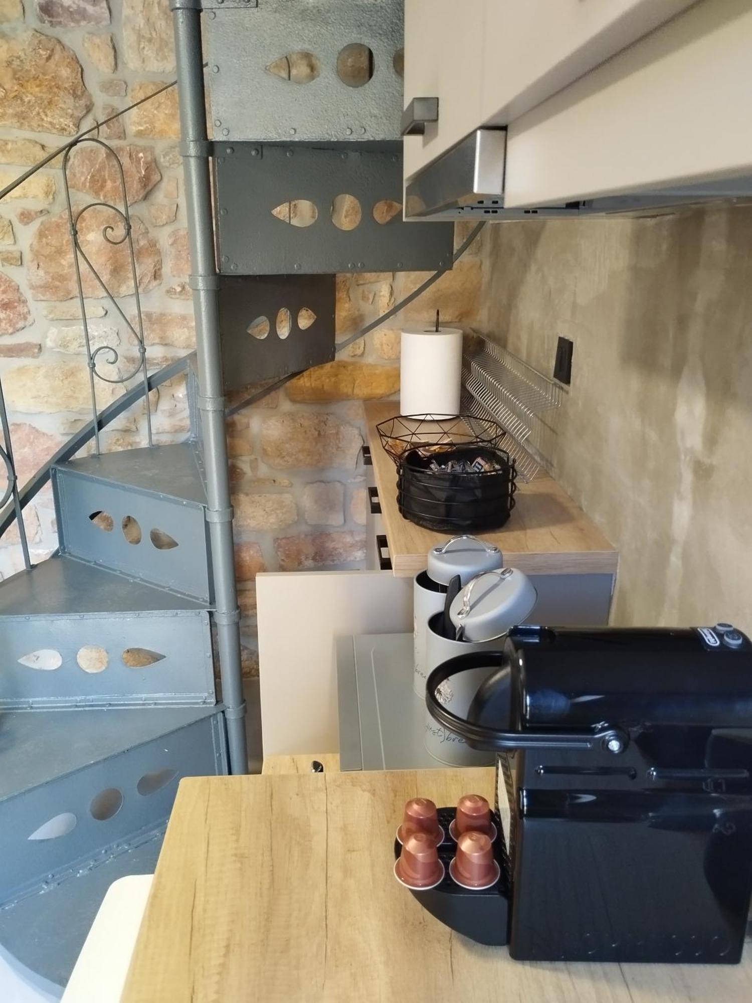 Art Gray Maisonette Chios Town