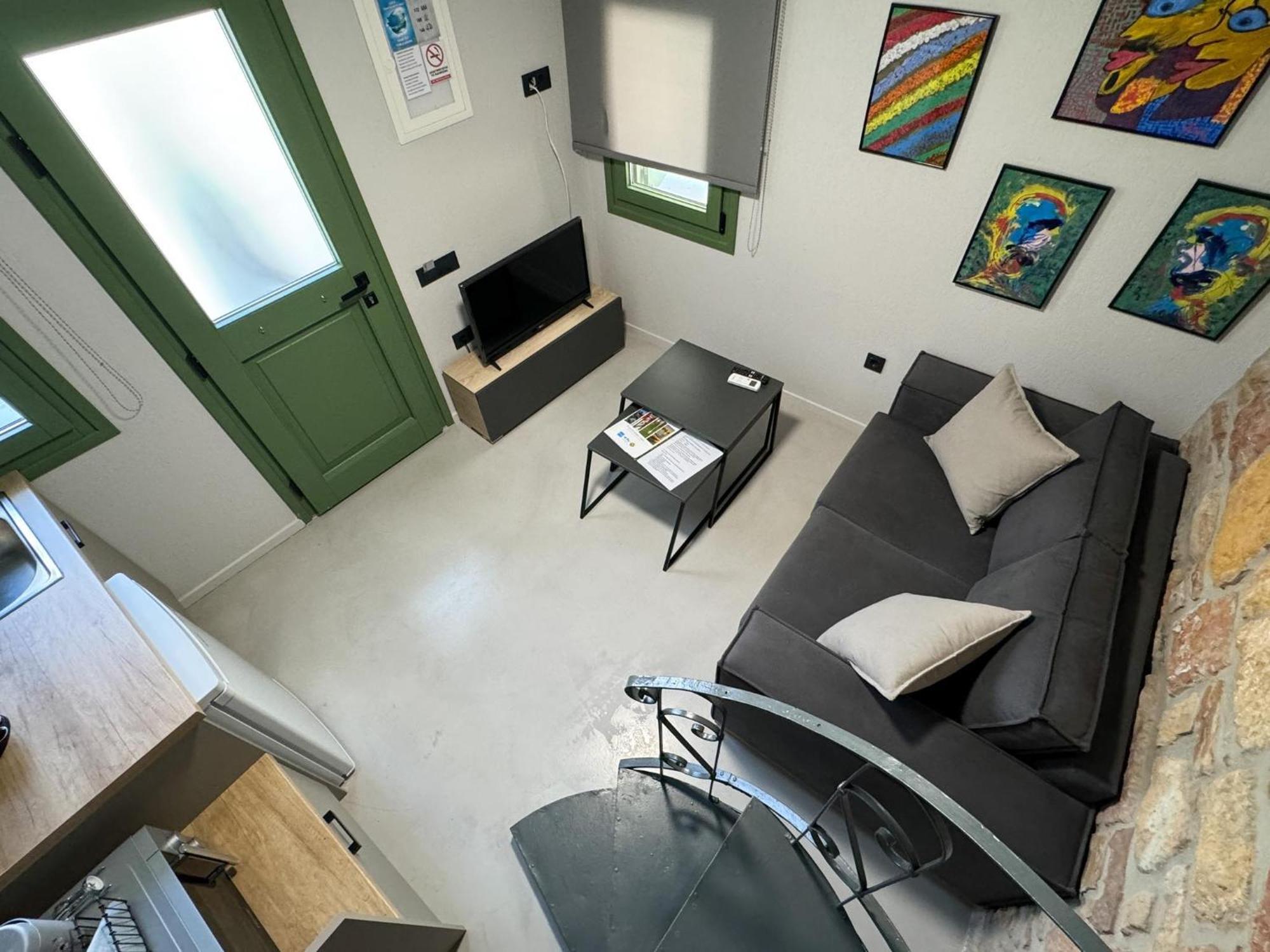 Art Gray Maisonette * Chios Town
