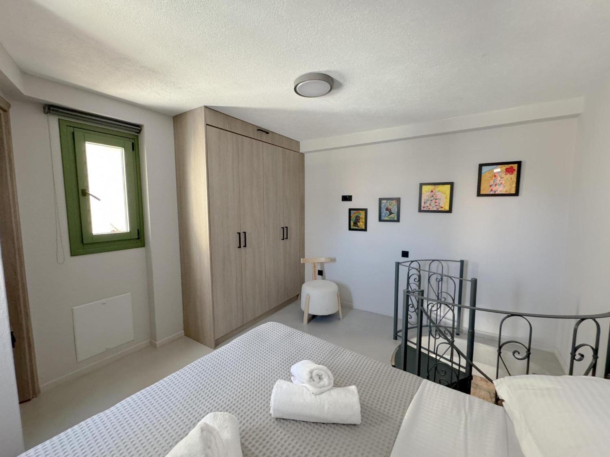 Art Gray Maisonette *